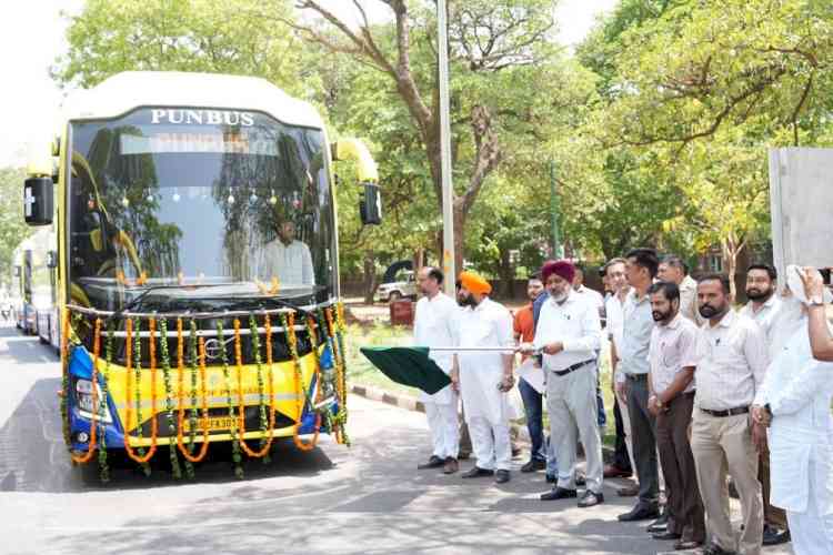 Bhagwant Mann Govt expands luxury bus fleet to Delhi Airport; Transport Minister Harpal Singh Cheema flags off 5 new Super Integral Volvo coaches