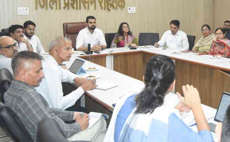 मतदाता सूचियों को त्रुटीरहित बनाने के उद्देश्य से एसआईआर 15 जून सेः एडीसी नरेंद्र कुमार