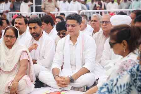 Sachin Pilot sends conciliatory note to Ashok Gehlot on Rajesh Pilot's death anniversary