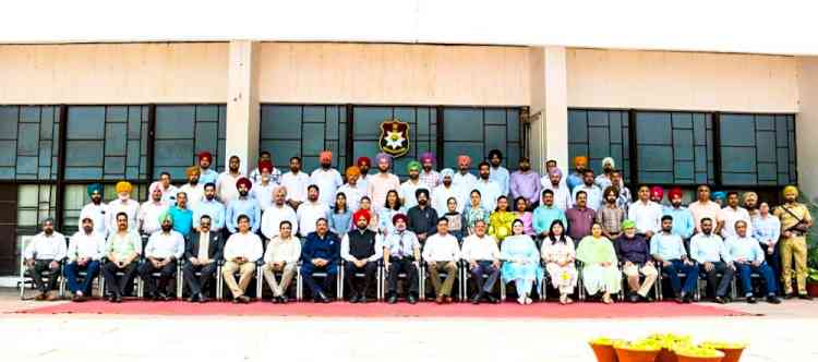 Stronger enforcement, stakeholder collaboration essential to combat counterfeiting & smuggling: Special DGP, Punjab