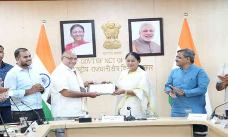 Delhi govt to give Rs 10 lakh ex-gratia to Malviya Nagar fire, Saket building collapse victims' kin