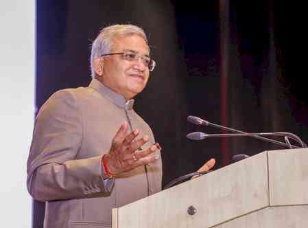 CEC Gyanesh Kumar discusses communication strategies with media officers