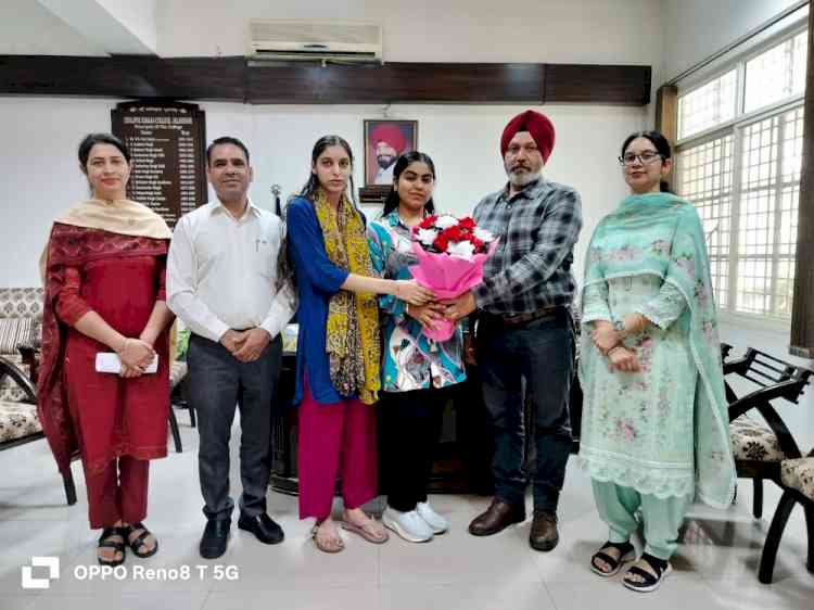 Lyallpur Khalsa College Students Shine in University Exams, Secure Top Merit Positions