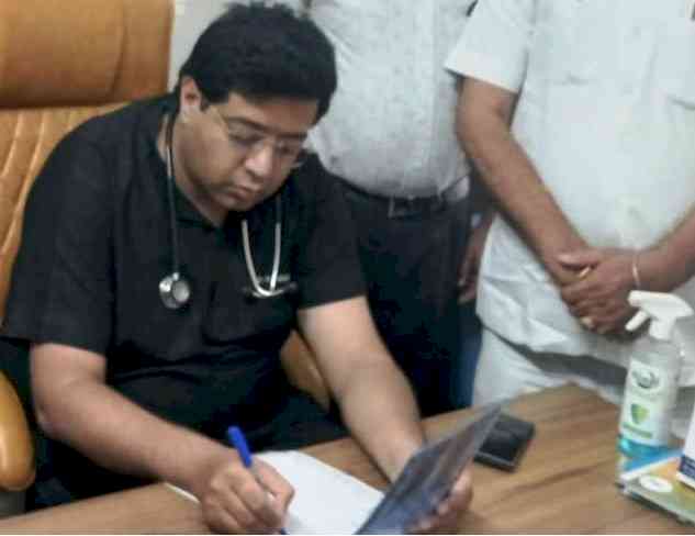 स्वास्थ्य जांच शिविर में 30 लोगों की जांच हुई