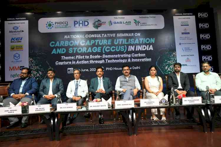 PHDCCI Leads National Dialogue on Scaling Carbon Capture Technologies for Sustainable Industrial Development