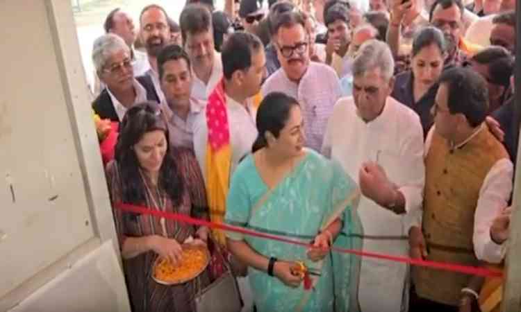 Delhi CM Gupta inaugurates Jan Kalyan Shivir in Pitampura