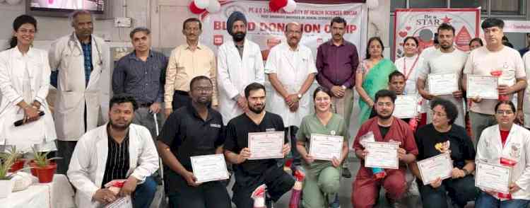 UHSR VC Dr. H.K. Agarwal describes the increasing participation of women in blood donation camps as an inspiration for society
