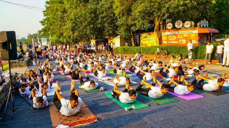 Over 350 participated in ‘ Livathon–Yoga for Life’ at Sukhna Lake
