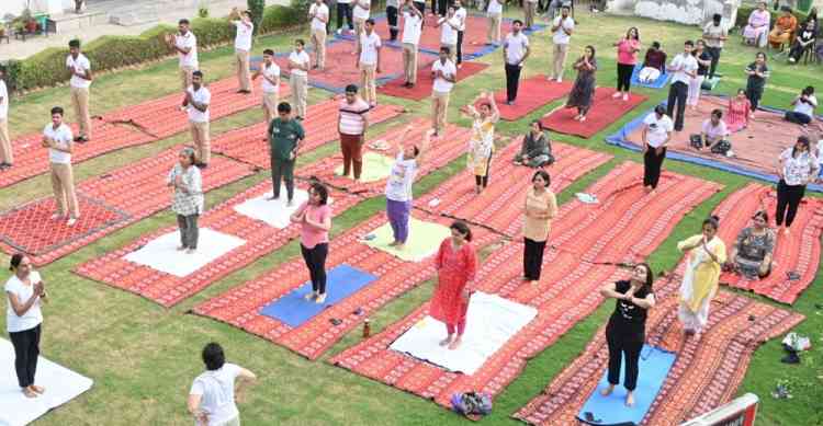 हिंदू कॉलेज में योग संगम आयोजित