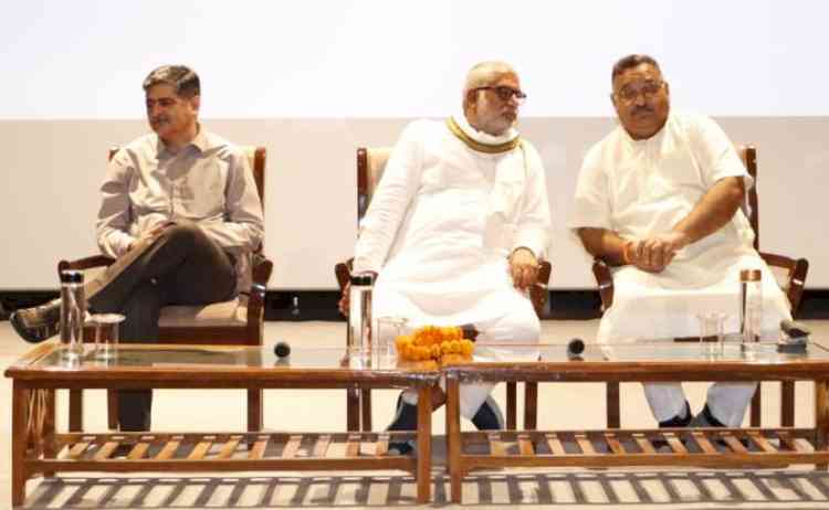 कला, सिनेमा और समाज परिवर्तन पर संगोष्ठी आयोजित