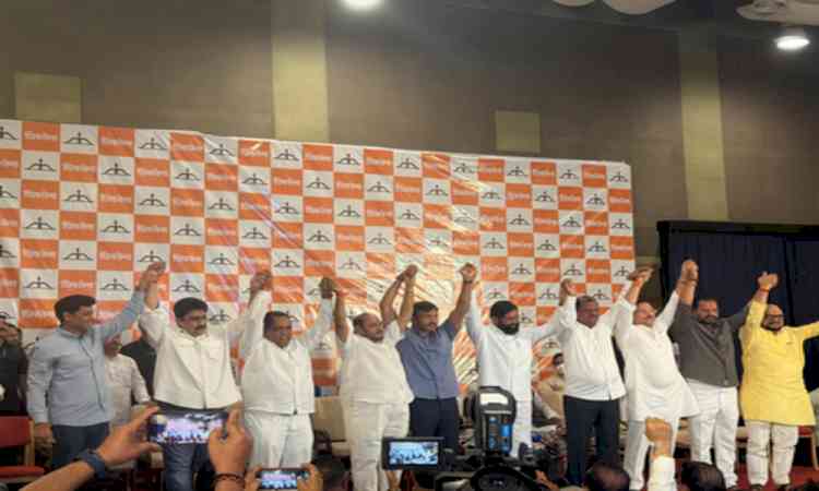 Maha: Six rebel UBT MPs join Shinde faction 