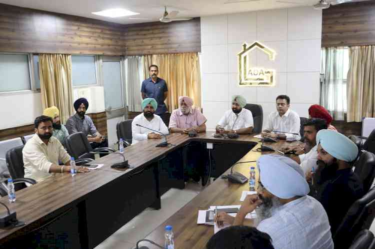 Punjab Housing and Urban Development Minister Hardeep Singh Mundian Reviews GLADA Works, Listens to Public and Colonisers' Grievances