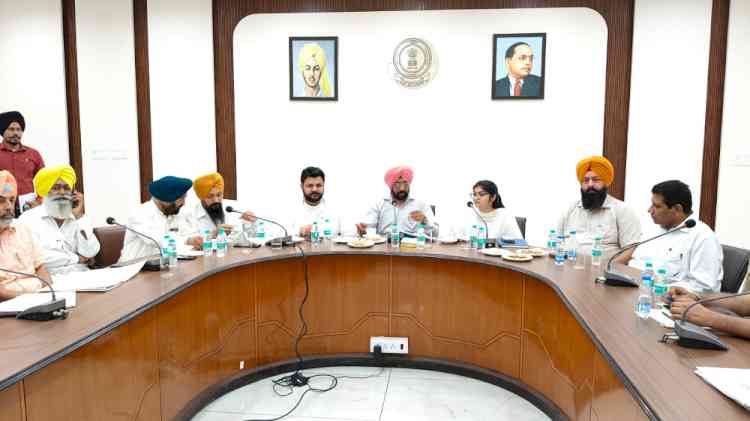Ensure Government Welfare Schemes Reach Backward Classes Directly: Commission Chairman Malkit Thind