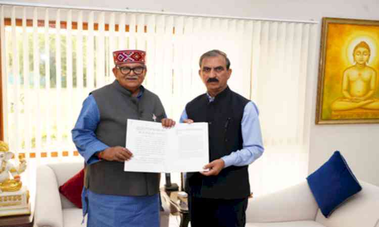 Himachal CM calls on Punjab Governor, claims state's legitimate 7.19 pc share in Chandigarh