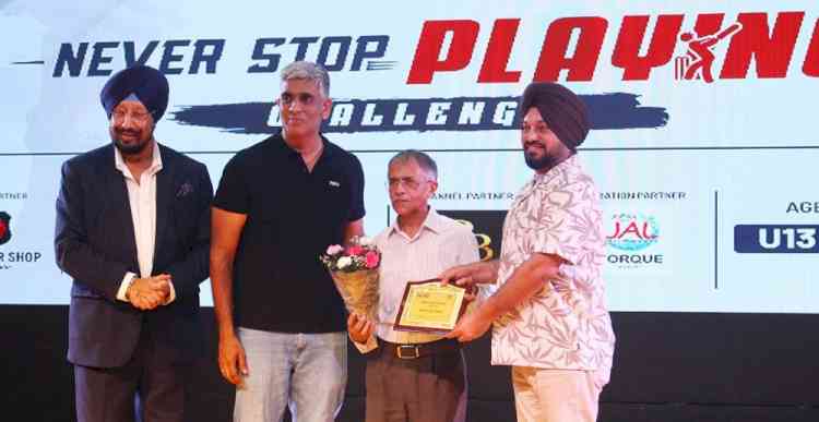 Dr H.K. Kharbanda Honoured at ‘TEN X U – Never Stop Playing’ Event; Felicitated by Gurpreet Ghuggi
