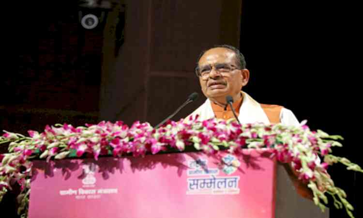 Shivraj Chouhan tells officials to ensure last-mile delivery in rural job schemes