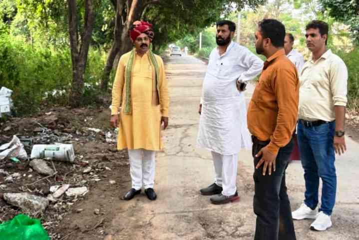 HIRD Director, Dr. Chauhan Conducts a site visit regarding the cleaning of the Drishadvati (Chatang) and the beautification of its banks