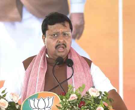 BJP chief launches attack at Rahul, Akhilesh and Kejriwal; warns against ‘underestimating’ Hinduism