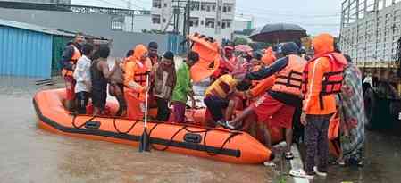 NDRF intensifies rescue Ops as heavy rain wreaks havoc across Maharashtra; Navy on standby