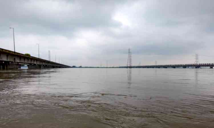 Heavy rain forecast for north Bengal, warning issued for possible landslides and rising river levels