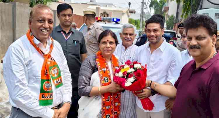 Grand welcome of BJP State President Dr. Archana Gupta at Rohtak; calls upon party workers to completely wipe out the Congress in the 2029 Lok Sabha and Assembly elections