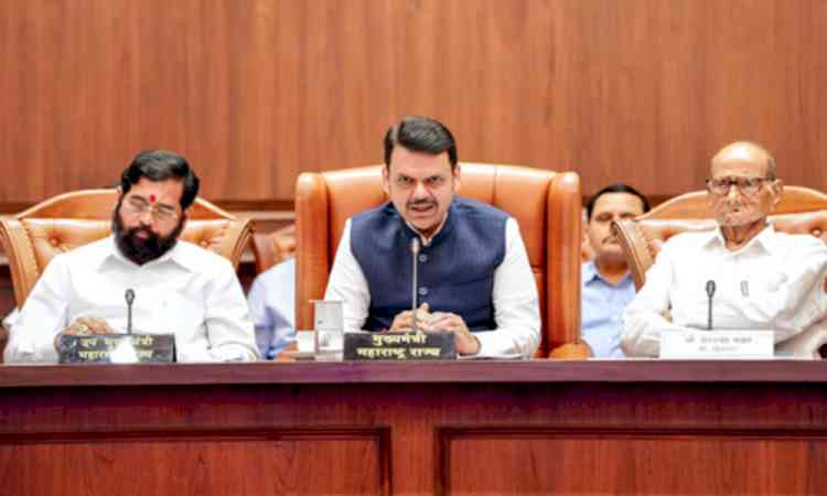Legal and political fight to continue: CM Fadnavis on Maha-K’taka border dispute