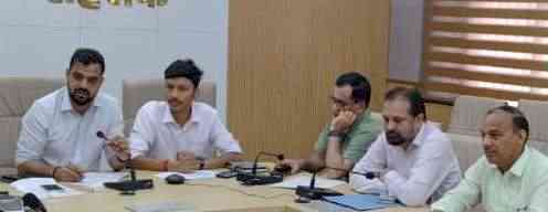 सीएम विंडो पोर्टल की ओवरड्यू शिकायतों को शीघ्र करें अंडरटेकः पीसी मीणा