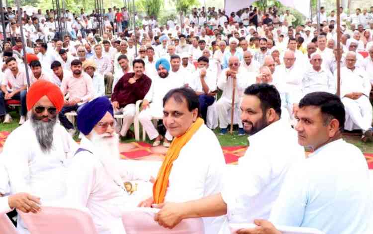 पीएम मोदी जींद की धरती से देश को हरित ऊर्जा और आधुनिक रेलवे तकनीक की नई सौगात देंगेः राज्य सूचना आयुक्त कर्मवीर सैनी