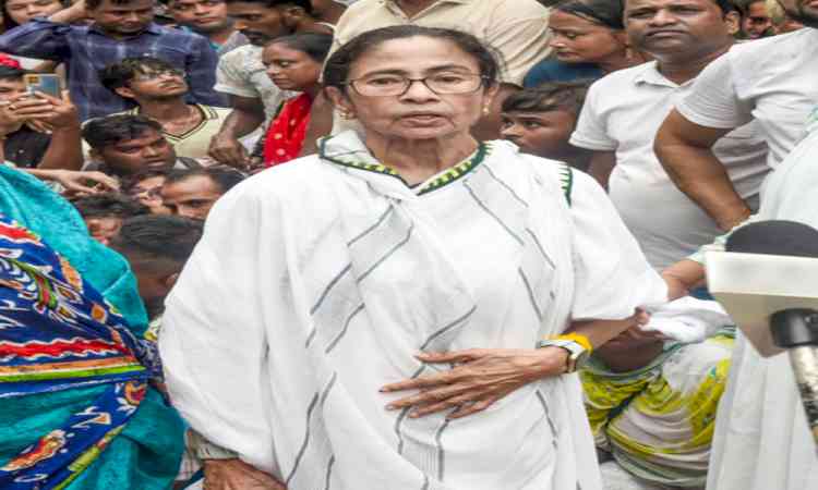 Mamata Banerjee extends support to CJP’s movement in Delhi