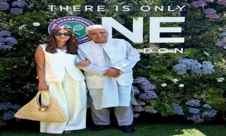 Javed Akhtar shares a heartwarming moment with daughter-in-law Shibani Dandekar at Wimbledon