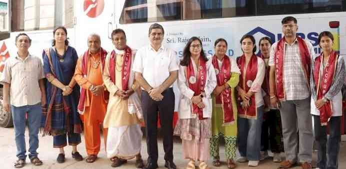 123rd Birth Anniversary of Dada Lakhmi Chand Celebrated at SUPVA - VC Dr. Amit Arya inaugurates the blood donation camp by donating blood