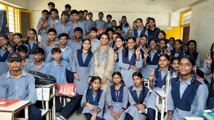 Gunjeet Ruchi Bawa Empowers 491 Students with Child Rights Awareness under ‘Nanhe Kadam’ Initiative