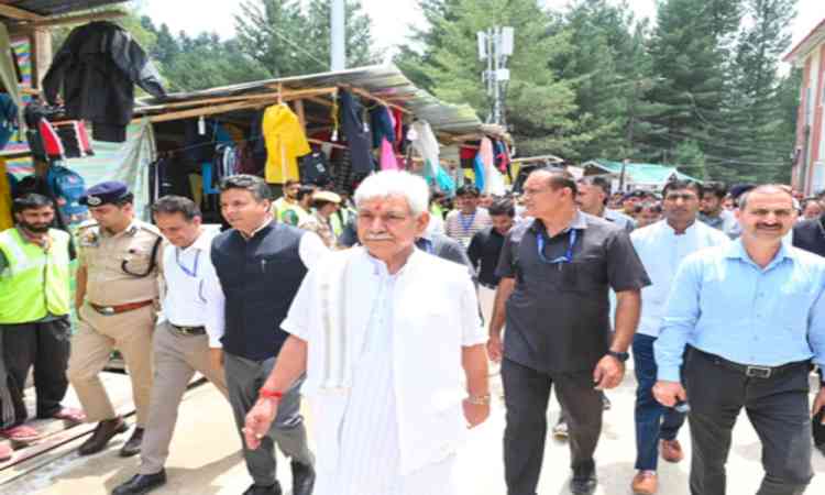 Over 3.5 lakh Yatris had 'darshan' in 15 days during ongoing Amarnath Yatra: J&K L-G