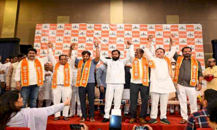 Big jolt to Uddhav Thackeray: LS approves merger of 6 rebel Shiv Sena MPs into Shinde faction