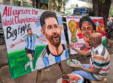 FIFA WC Cup final: Restaurants and hotels in Maha to stay open till 4 AM