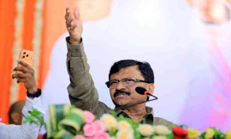 Govt scared of youth, Sanjay Raut attacks Centre over Wangchuk's fast, police action against protestors