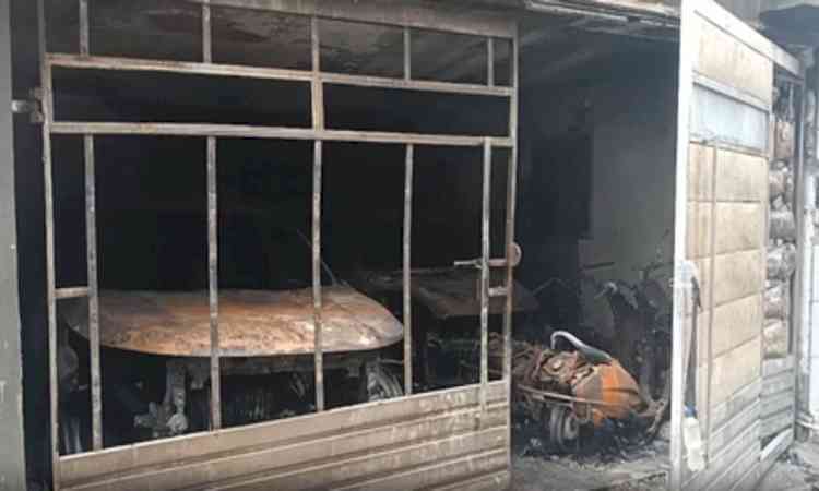 Fire breaks out at parking lot of building in Delhi, residents evacuated