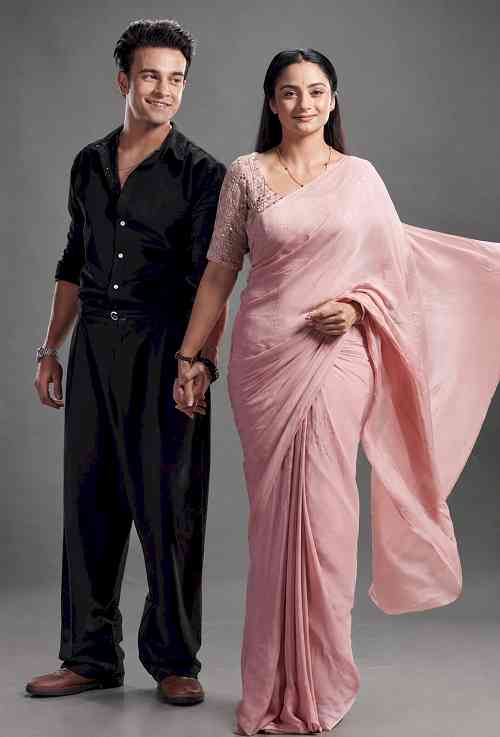 Krishna Kaul is All Set to Romance Madirakshi Mundle in Star Plus' Sairaab; You Won't Be Able to Take Your Eyes Off Their Chemistry