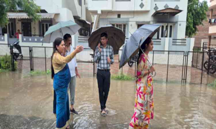 Gujarat: Authorities shift residents from flooded areas