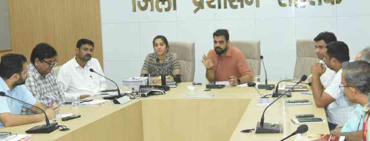एडीसी नरेंद्र कुमार ने मुख्यमंत्री अंत्योदय परिवार उत्थान योजना के प्रभावी क्रियान्वयन के निर्देश दिए