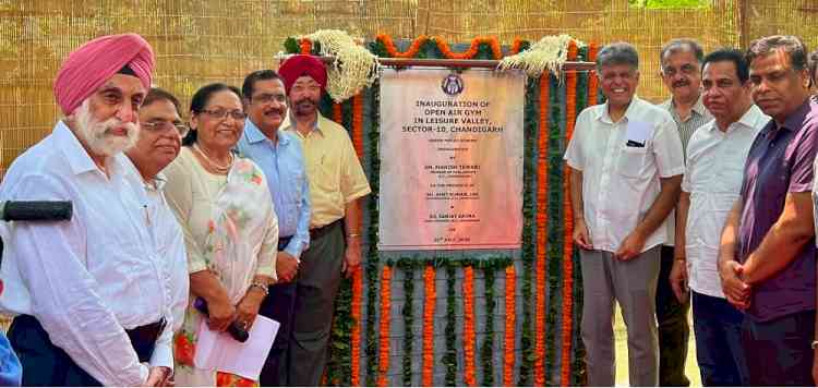MP Manish Tewari Inaugurates Open-Air Gym in Sector 10