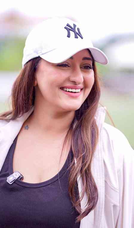 Alia Bhatt, Sonakshi Sinha laud Gen Z in light of Dharmendra Pradhan's resignation