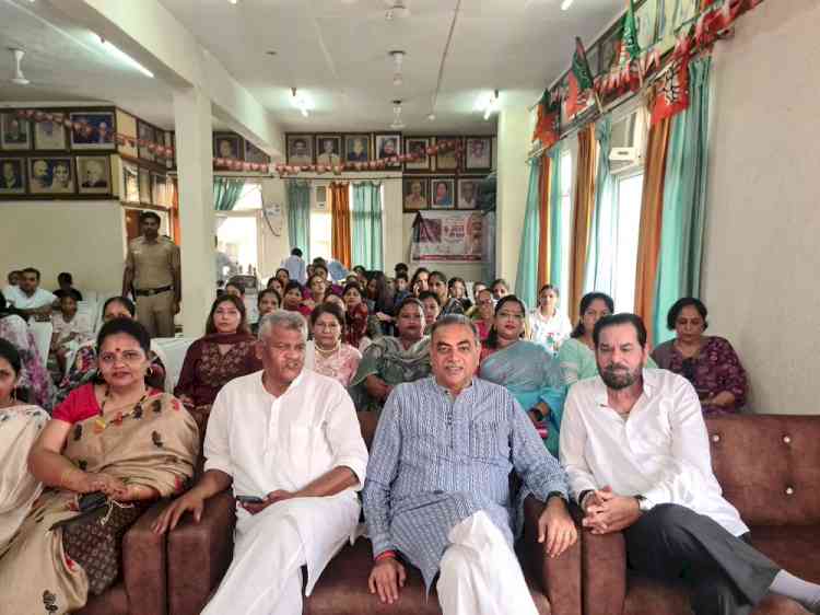 PM Modi's 'Mann Ki Baat' inspires spirit of public participation: Sanjay Tandon