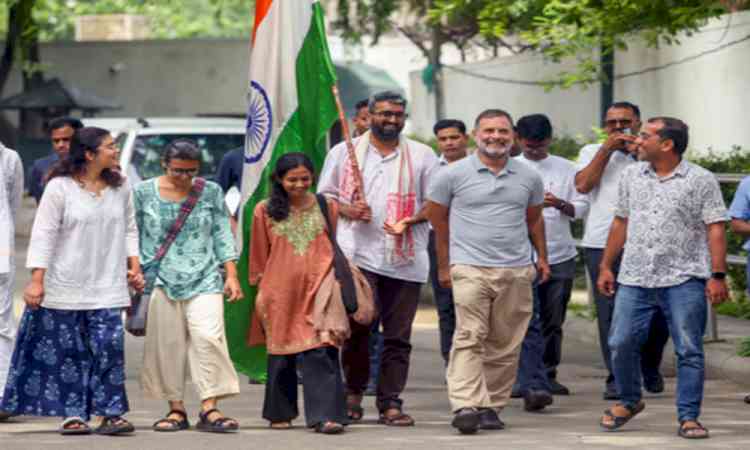 BJP, Cong spar over Rahul's demand for accountability in police action on protesting students