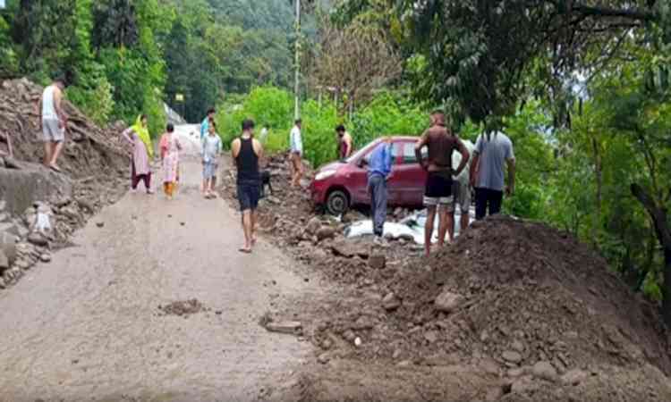 Five of family killed as car rolls down into gorge in Himachal’s Chamba