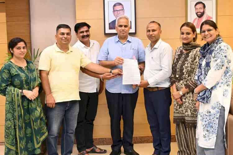HUCTA submits suggestions to the committee chairman for amendments to the draft of the University Contractual Teachers' Service Security Bill-2026