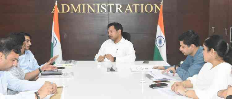 डीसी सचिन गुप्ता ने मॉनसून सीजन के दृष्टिगत जल निकासी के सभी पुख्ता प्रबंध करने के निर्देश दिए