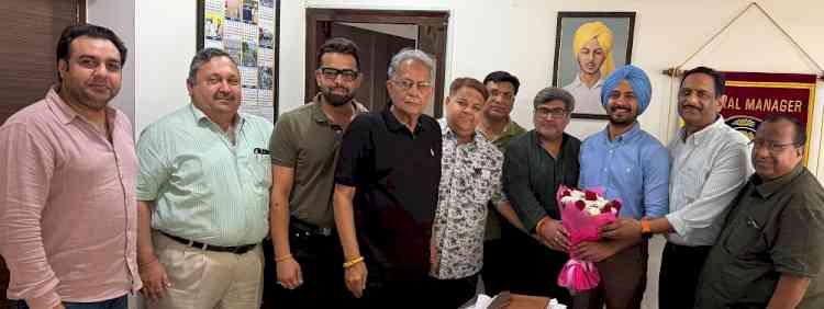 Industrial organizatons welcomed newly appointed general manager of district industries center’s Maninder Singh