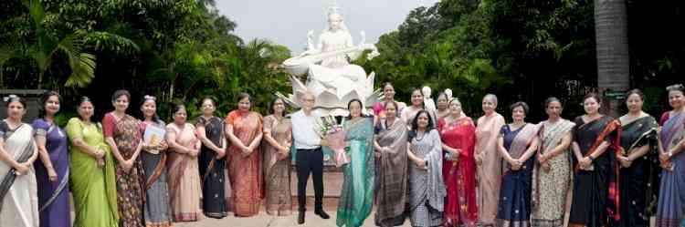 KMV Honours “Mentor of Mentors” Chander Mohan on Guru Purnima
