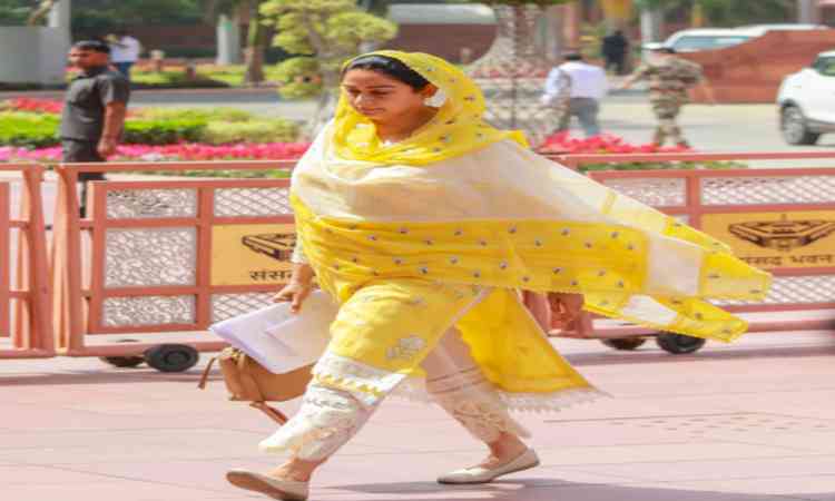 Harsimrat urges Home Minister to order probe into Punjab exam leaks